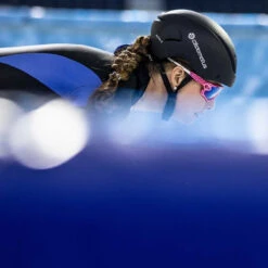 Cádomotus - Alpha 3 - Aerodynamic Helmet 9 Cádomotus - Alpha 3 - Aerodynamic Helmet -Roller Skate Shop CadomotusAlpha3AeroHelmet 5