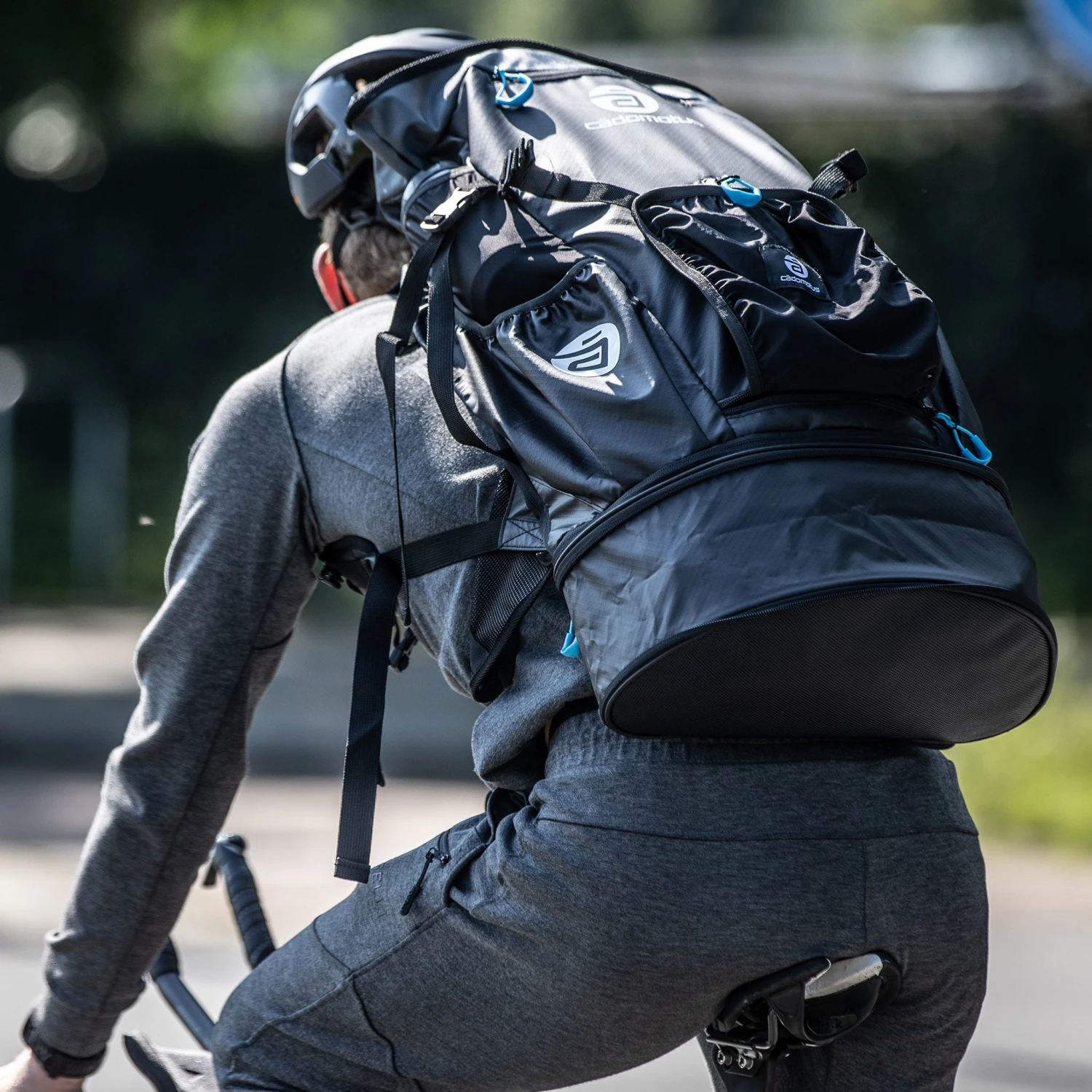 Cádomotus Versatile 2.0 Weatherproof Competition Bag 6 Cádomotus Versatile 2.0 Weatherproof Competition Bag - Image 6