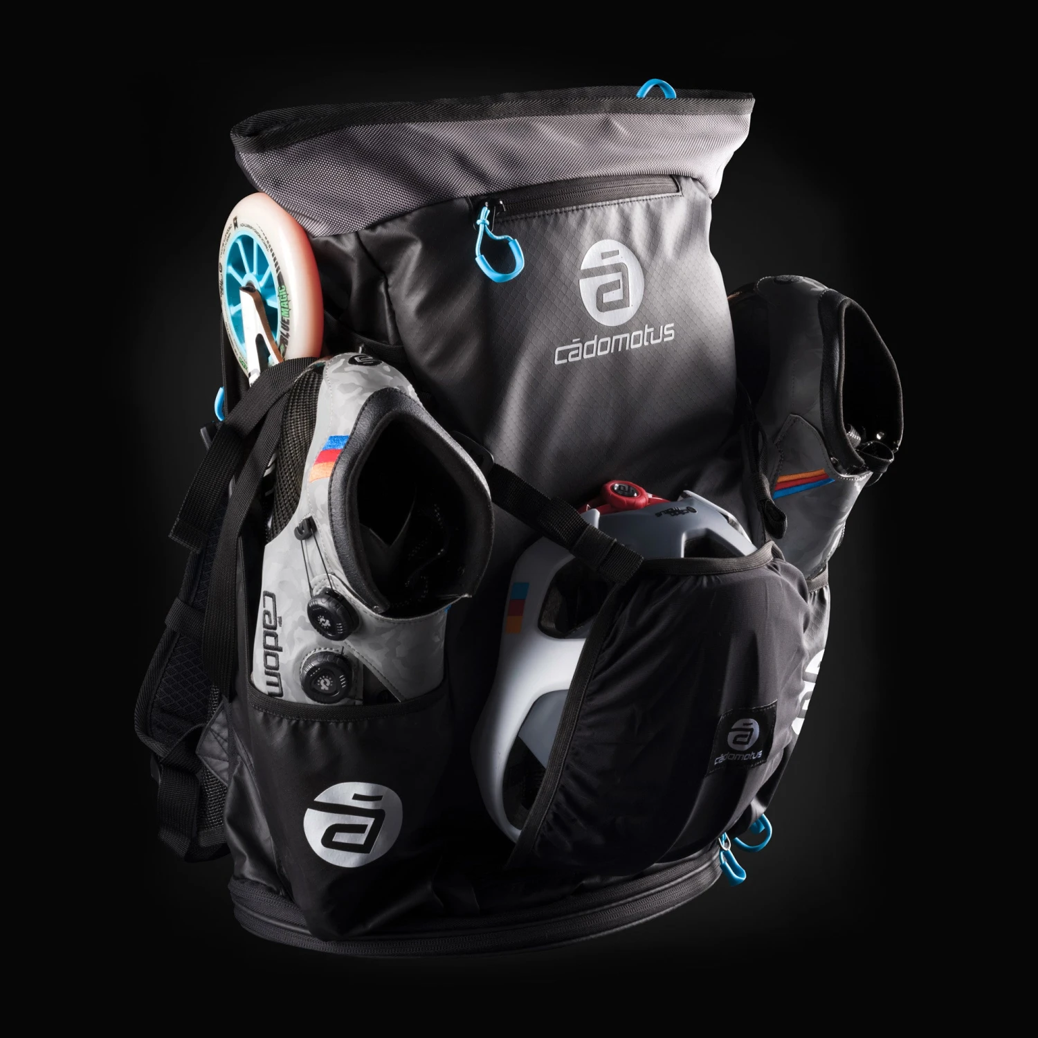 Cádomotus Versatile 2.0 Weatherproof Competition Bag 2 Cádomotus Versatile 2.0 Weatherproof Competition Bag - Image 2